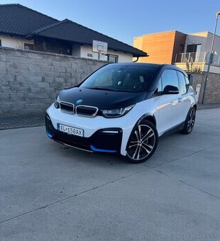 BMW i3s 120Ah, r.2022, Adaptív LED/Temp., Kam.⭐odpočet DPH⭐