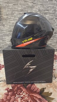 Moto Prilba scorpion exo 1400 air carbon