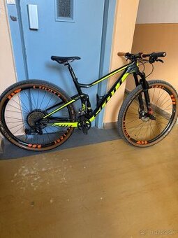 Predám SCOTT spark 9000 top model carbon