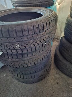 Predam zimne pneumatiky 215 60 r17