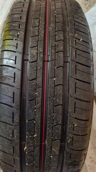 Predám 4 ks letné pneu R15