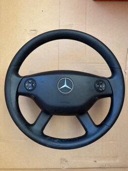 Volant na Mercedes Benz