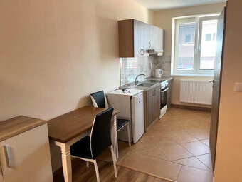 PREDAJ MENŠÍ 2 - IZBOVÝ BYT UL. KAMENNÁ