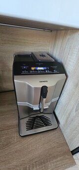 Kávovar Siemens EQ 300
