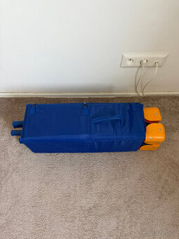 Darujem detskú cestovnú postielku