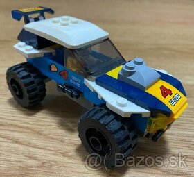 - - - LEGO City - Pustne pretekarske auto (60218) - - - - 1