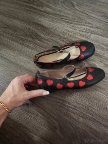 Baleriny GUCCI velk.30 a iné