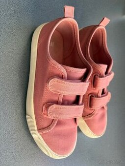 H&M v.32 plátenky