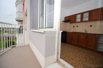 PREDAJ 1 izb BYT 41m2 s balkónom J.Krála Partizánske