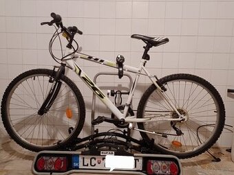 Nosič bicyklov Na ťažné zariadenie