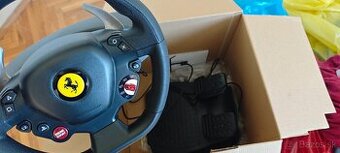 Volant Thrustmaster