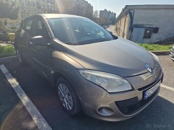 Renault Megan hatchback