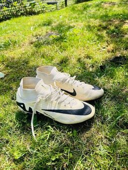 Kopačky Nike ZOOM SUPERFLY 40.5