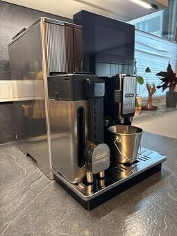 kávovar DeLonghi Maestosa