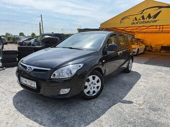 Hyundai i30 CW 1.6 CRDi -Len 142tis. KM- 116k Comfort