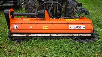 Mulčovač Mega Metal UM 220
