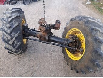 PREDAM PREDNY NAHON,TAZKA PREDNA NAPRAVA TRAKTOR ZETOR