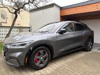 Ford Mustang Mach-E ✅ Extended Range 4x4✅ DPH ✅ Tazne zariad