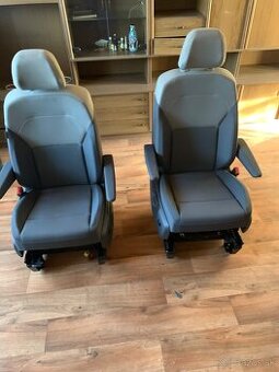NOVÉ sedadla VW Multivan T7 v Top Stavu