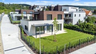 SKOLAUDOVANÉ Predaj vily v projekte "Račianska perla" BA 