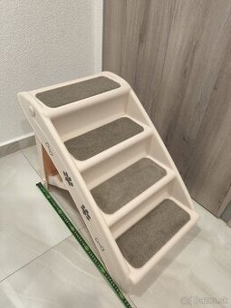 Schody pre psa/mačku