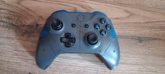 Ovladac na xbox one gears of war