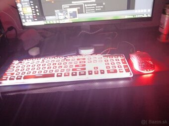Počítač +monitor