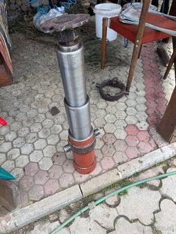 Hydraulicky piest, kiper