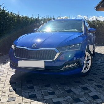 ŠKODA Octavia 4 Combi DSG 4X4 2.0 TDI, Webasto, panoramatick