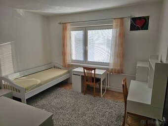 Prenajmem neprechodnu izbu