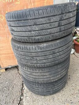 Barum 225/45r17 letné pneu
