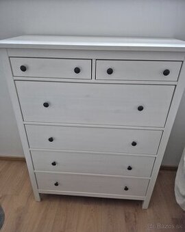 Predam komodu Hemnes Ikea.