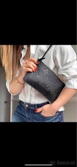 Louis Vuitton kožená čierna originál pochette , clutch