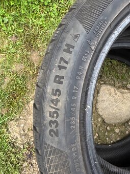 Continental WinterContact 235/45 R17