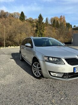 Škoda Octavia Combi 1.6 TDI 77 kW – Bi-Xenóny, Panoráma