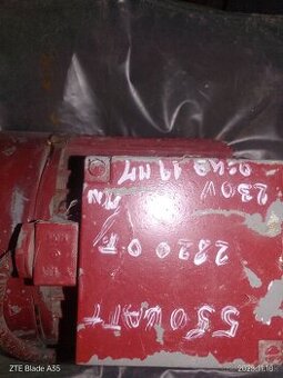 Motor 550 wattov / 230/380volt.