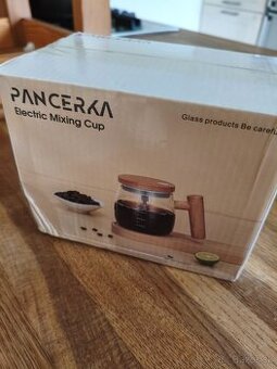 Elektrický samomiešací pohár Pancerka.