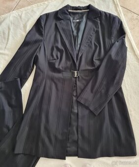 s.Oliver dámsky kostým v čiernej farbe