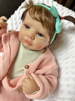 Realistická bábika Jasmínka - 1