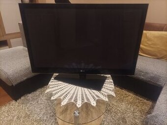 Predám Lcd  tv LG  117cm