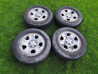 Dacia Duster kolesá 215/65 r 16.