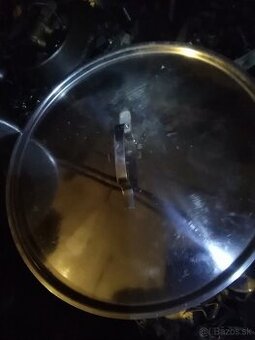 Predám nerezový antikorový hrniec kastrol 60 litrovy