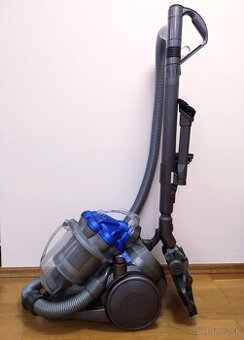 CYKLÓNOVÝ VYSÁVAČ DYSON