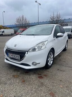 Peugeot 208 1.2 VTi