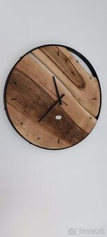 Drevené nástenné hodiny 60cm
