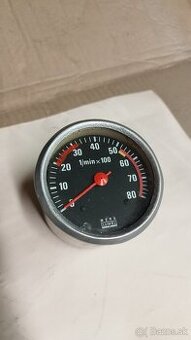 Škoda 105L 120L Strieborný otáčkomer