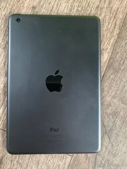 Predam ipad apple 1 generacie