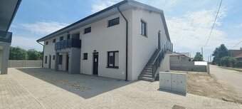 NOVÉ 3-IZBOVÉ BYTY V ŠTANDARDE V OBCI HORNÉ JANÍKY