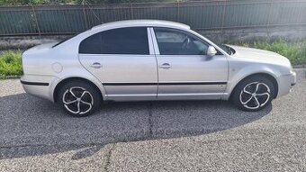 Škoda Superb 2.0 TDi - 1