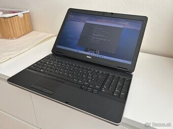Dell Precision m2800 s Fhd,i7,16gb ram,SSD,AMD Firepro